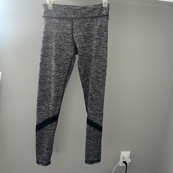 Older Kids Old Navy Active Leggings - Picture 2 of 6